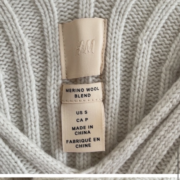 H&M Premium Merino Wool Sweater - Small - Picture 6 of 6